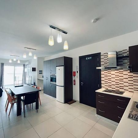 Stylish Modern Central Apartment 4 Paceville Saint Julian's Exterior photo