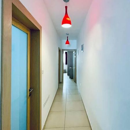 Stylish Modern Central Apartment 4 Paceville Saint Julian's Exterior photo