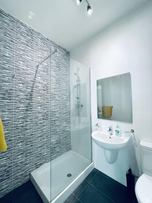Stylish Modern Central Apartment 4 Paceville Saint Julian's Exterior photo
